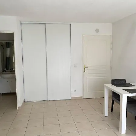 דירה Les Bastides De Gauguin סאן-לורן-דו-ואר