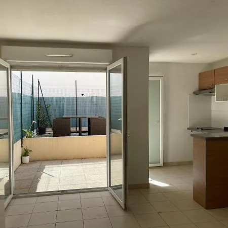 Superbe De 31m En Rez De Jardin Appartement